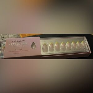 Kiara sky acrylic nails  never opened